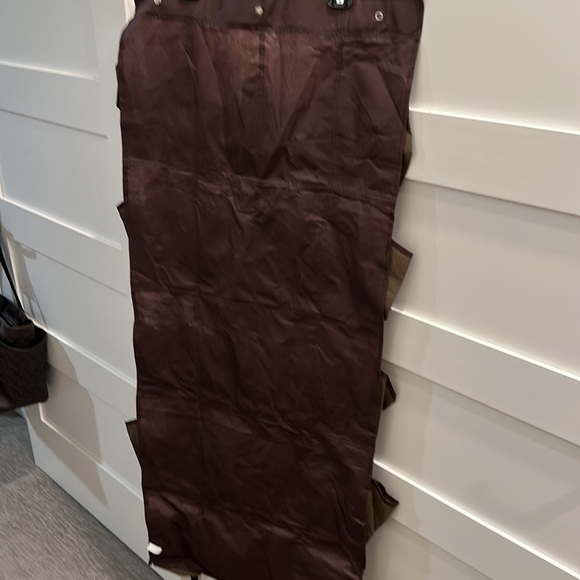 Storage Pockets - Picture 9 of 10